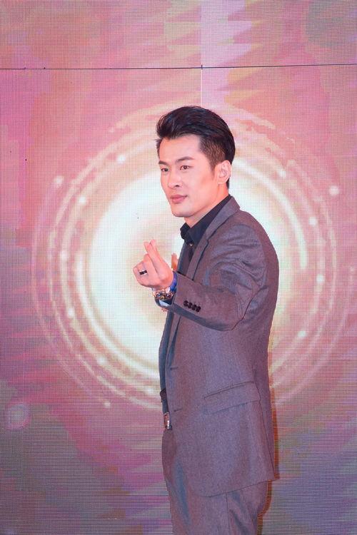 三只羊最新爆料新闻视频,揭秘娱乐圈惊人内幕！